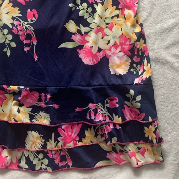 NEW Cute summer dress off the shoulder sleeves - Picture 2 of 2